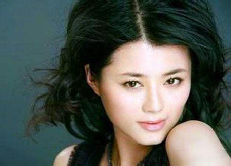 赵何娟个人资料,才华横溢的青年才俊，多领域成就斐然